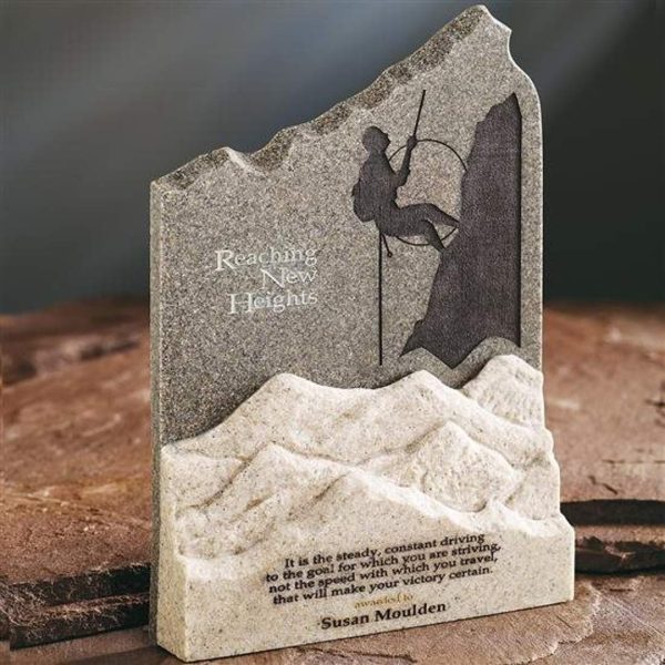 Rainier Award - Stonecast™ 9¾"